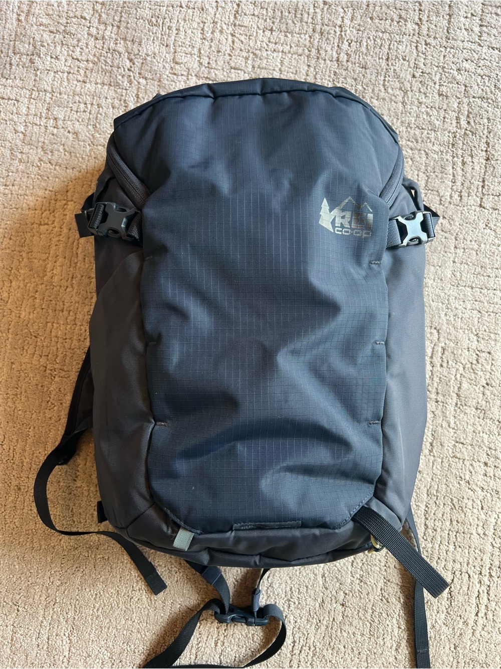 REI Co-Op Navy Ruckpack 18L Backpack - Picture 2 of 16